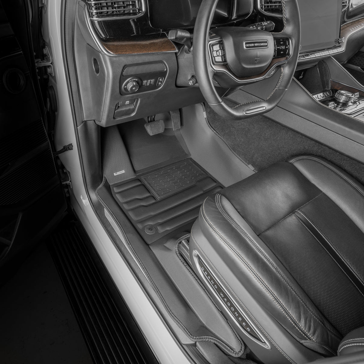Jeep Grand Wagoneer L 7-Seater