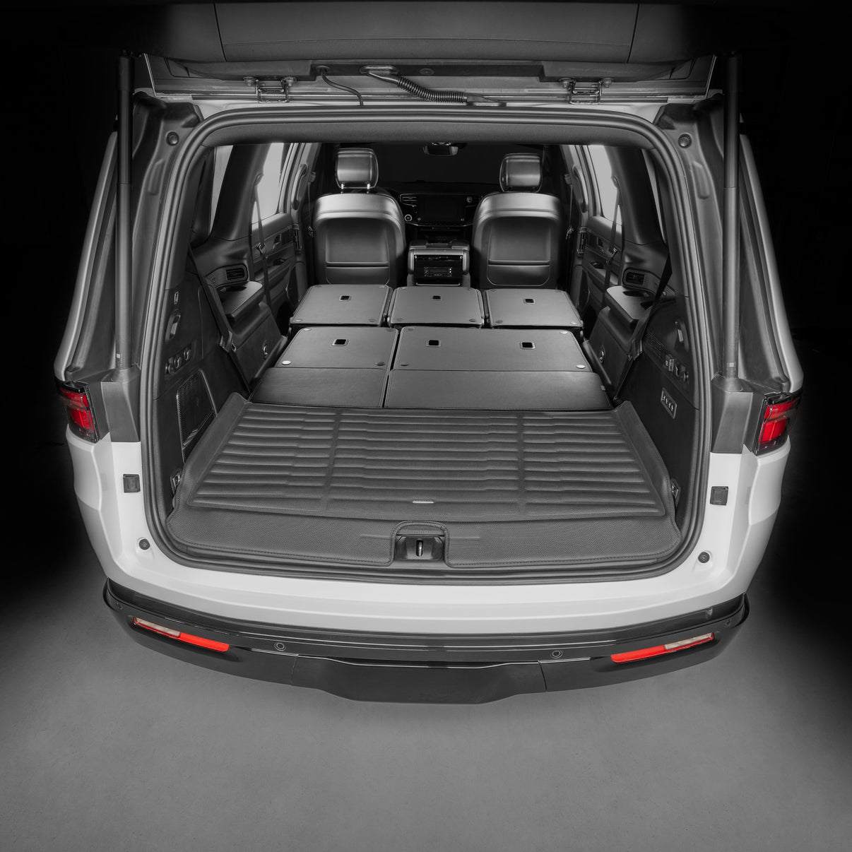 Jeep Wagoneer 8-Seater