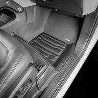 Land Rover Defender 130 8-Seater