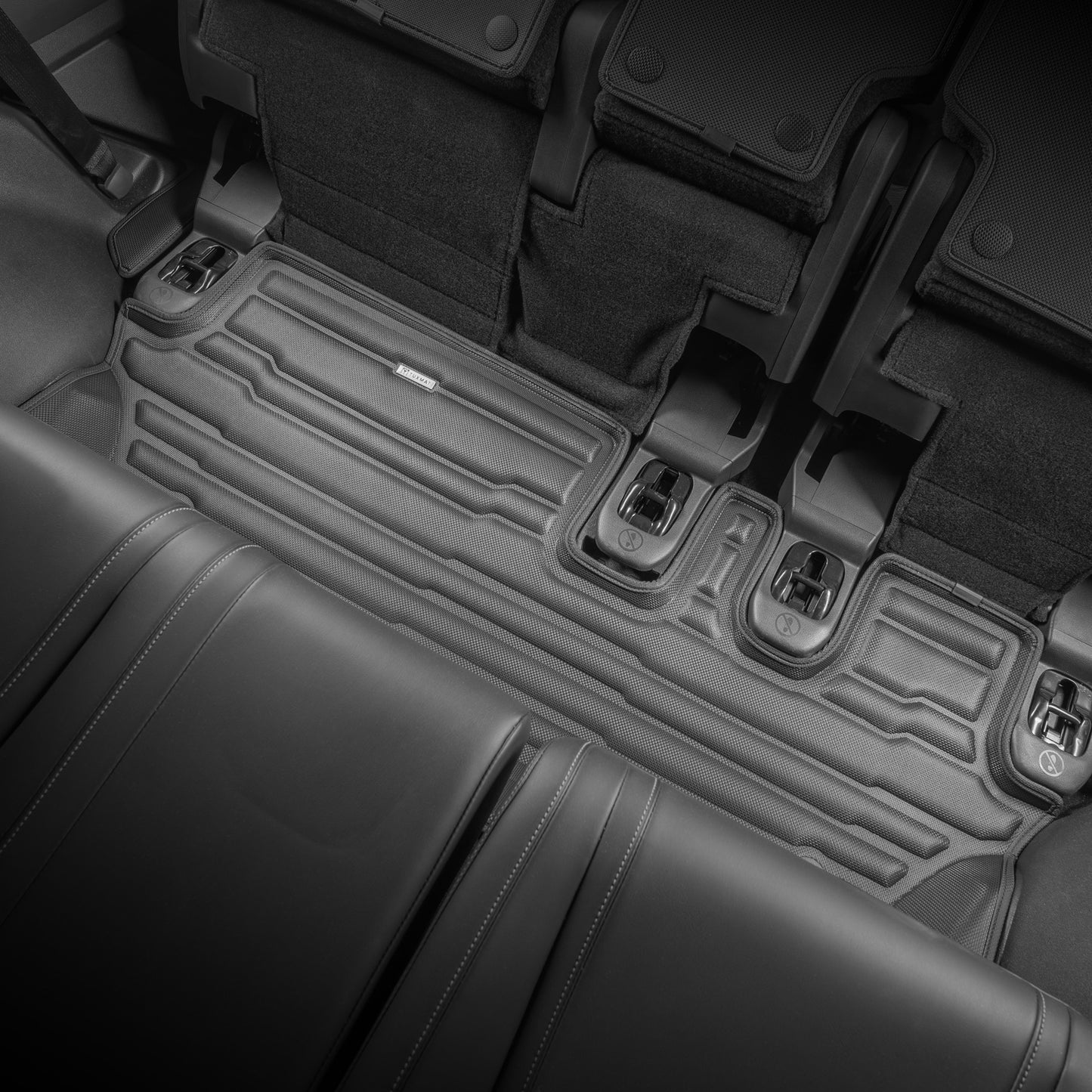 Nissan Armada 8-Seater