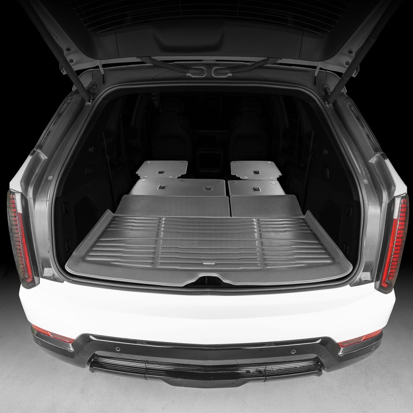 Cadillac Escalade IQ without Second Row Console